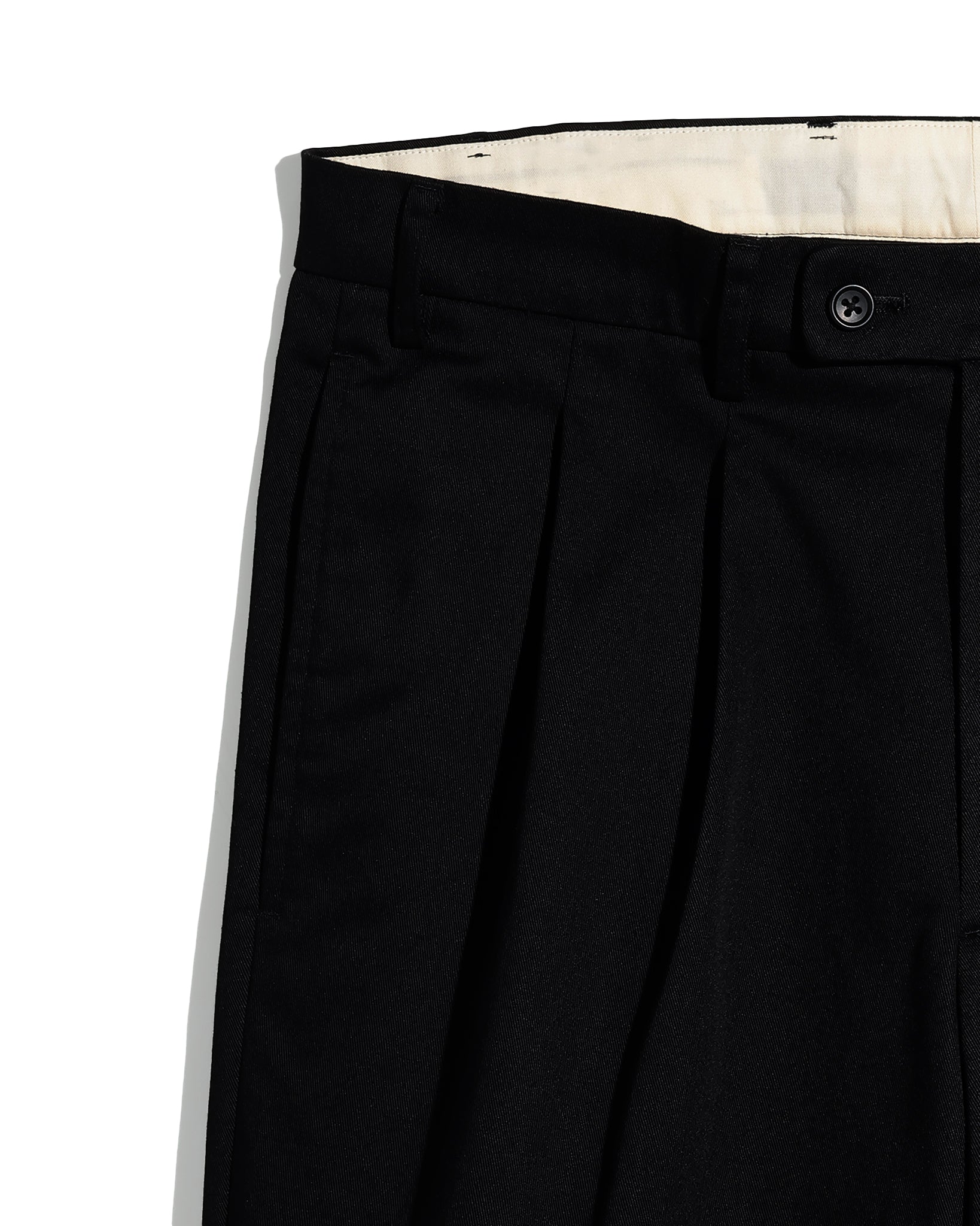 T/C TWILL TUCK TROUSERS(テトロンコットンツイルタックトラウザー)|FOUNDOUR(ファウンダ)ONLINE STORE