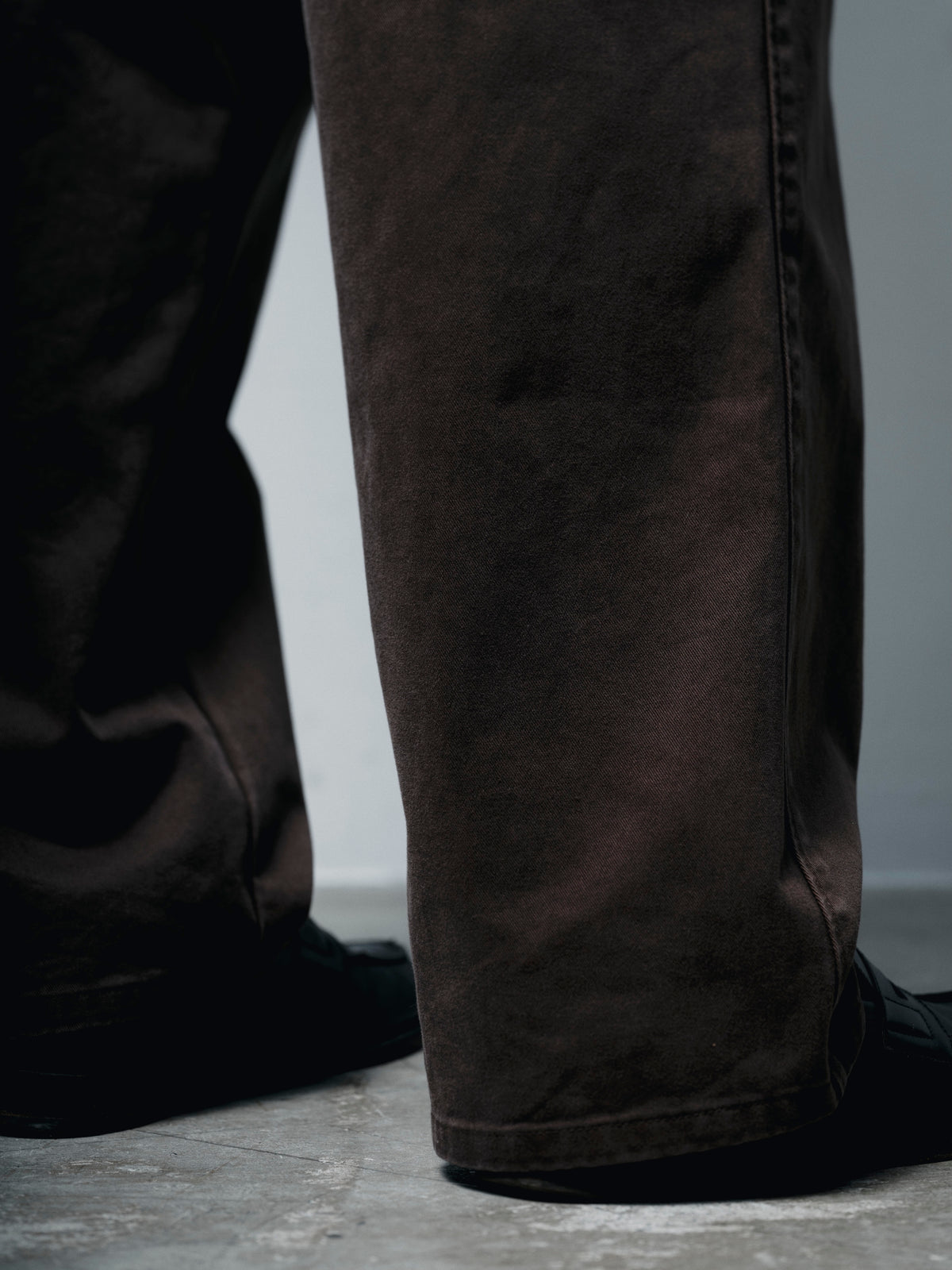 COTTON WIDE TUCK CHINOS(コットンワイドタックチノ)|FOUNDOUR(ファウンダ)ONLINE STORE