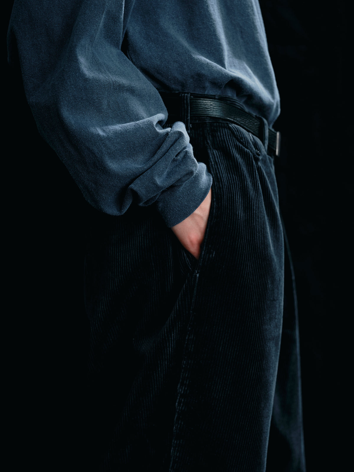 COTTON CORDUROY WIDE TUCK TROUSERS(コットンコーデュロイワイドタックトラウザー)|FOUNDOUR(ファウンダ)ONLINE STORE
