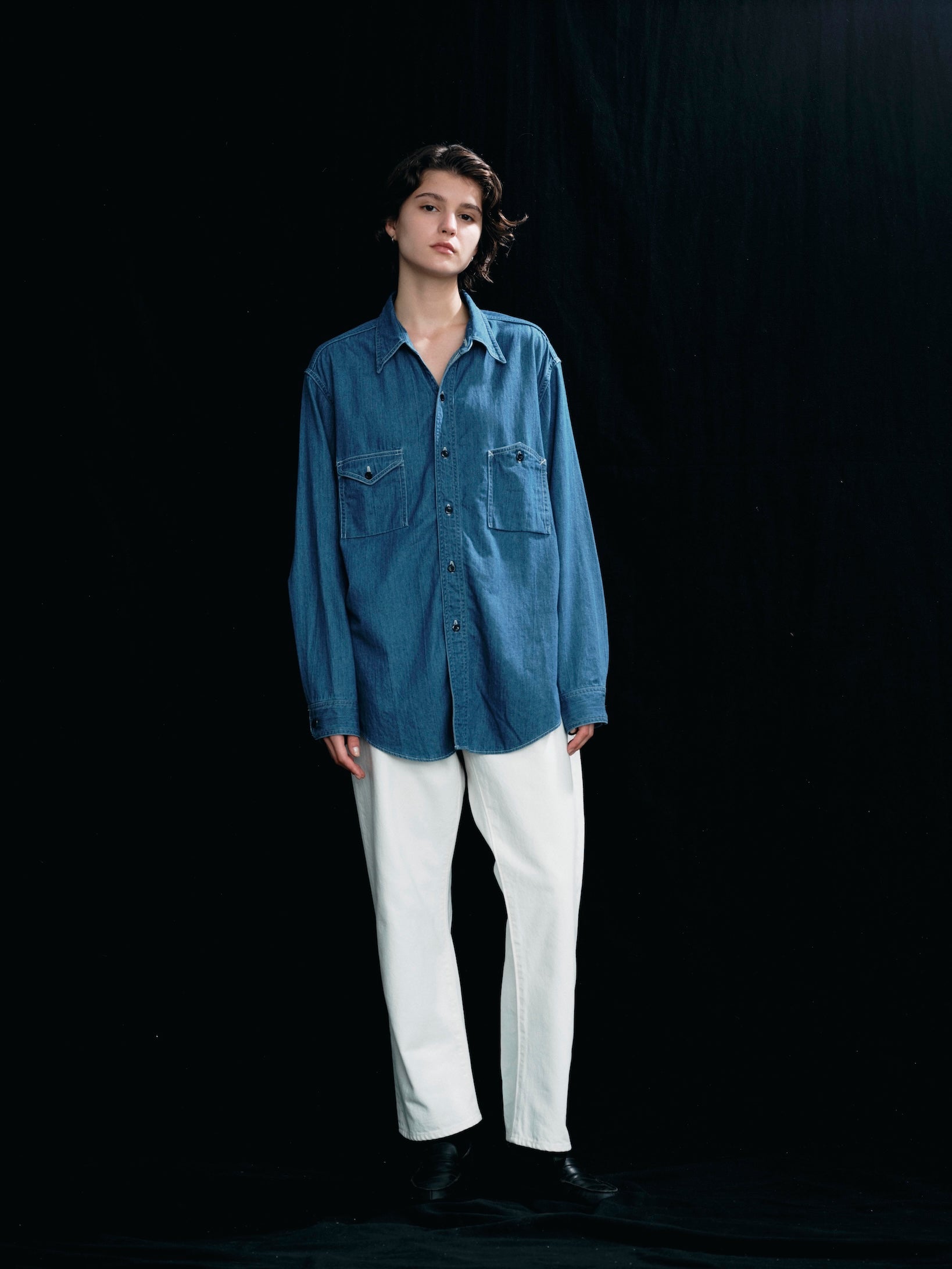 DENIM ASYMMETRIC POCKET WORK SHIRT(デニムシンメトリックポケットワークシャツ)|FOUNDOUR(ファウンダ)ONLINE STORE