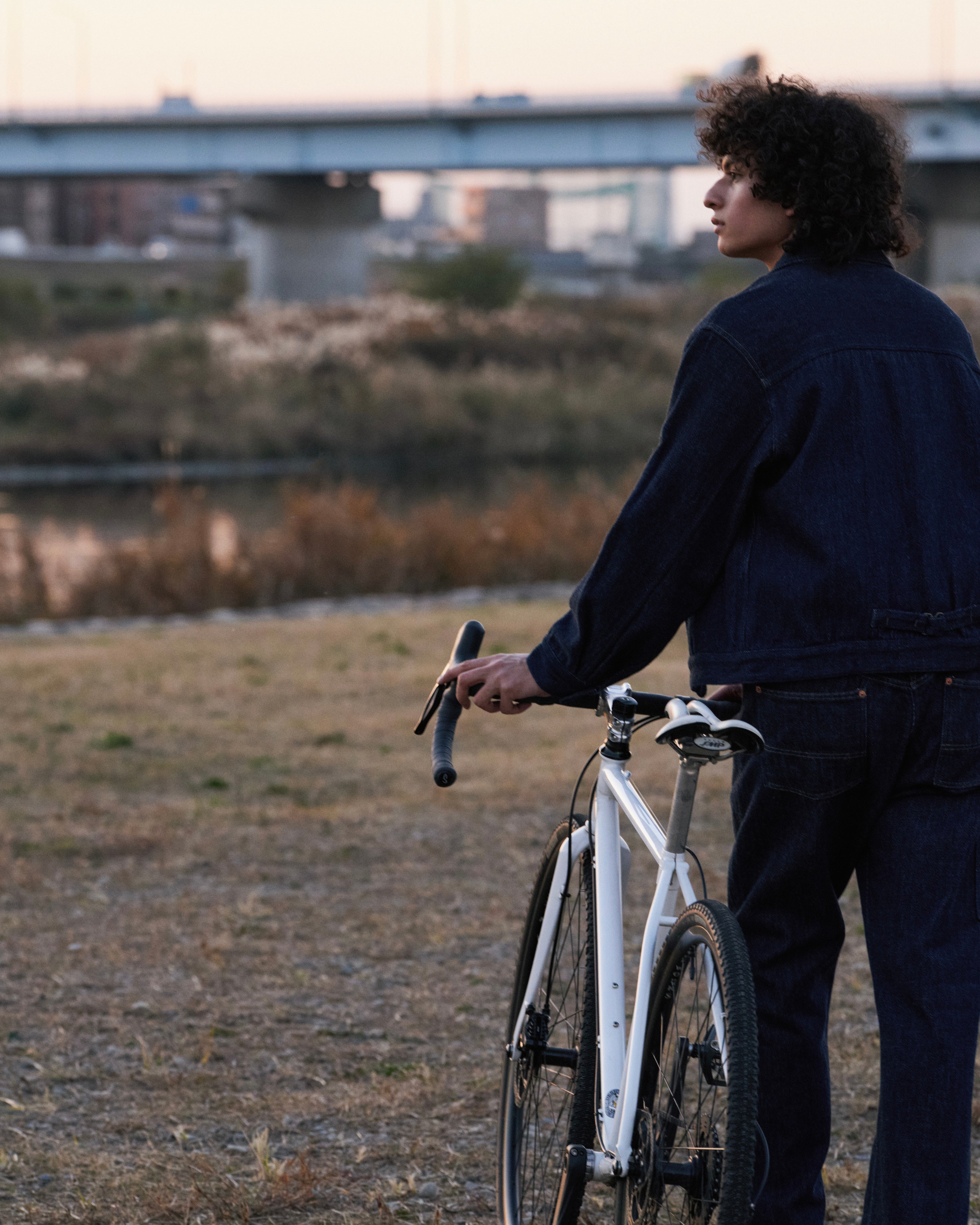 LOOSELY WOVEN DENIM ZIP UP BLOUSON(ルーズリーウーヴンデニムジップアップブルゾン)|FOUNDOUR(ファウンダ)ONLINE STORE