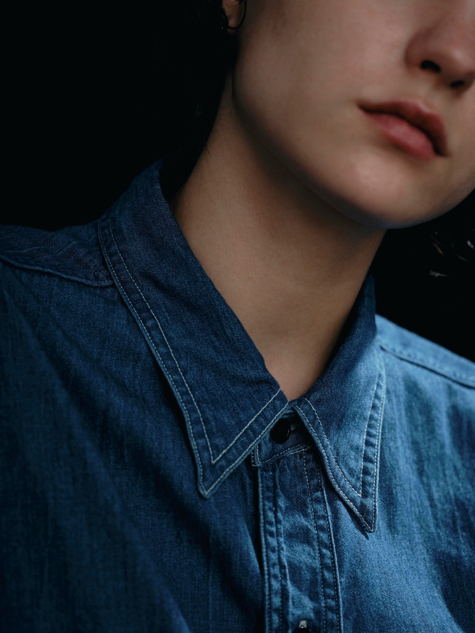 DENIM ASYMMETRIC POCKET WORK SHIRT（デニムシンメトリックポケットワークシャツ）｜FOUNDOUR（ファウンダ）ONLINE STORE