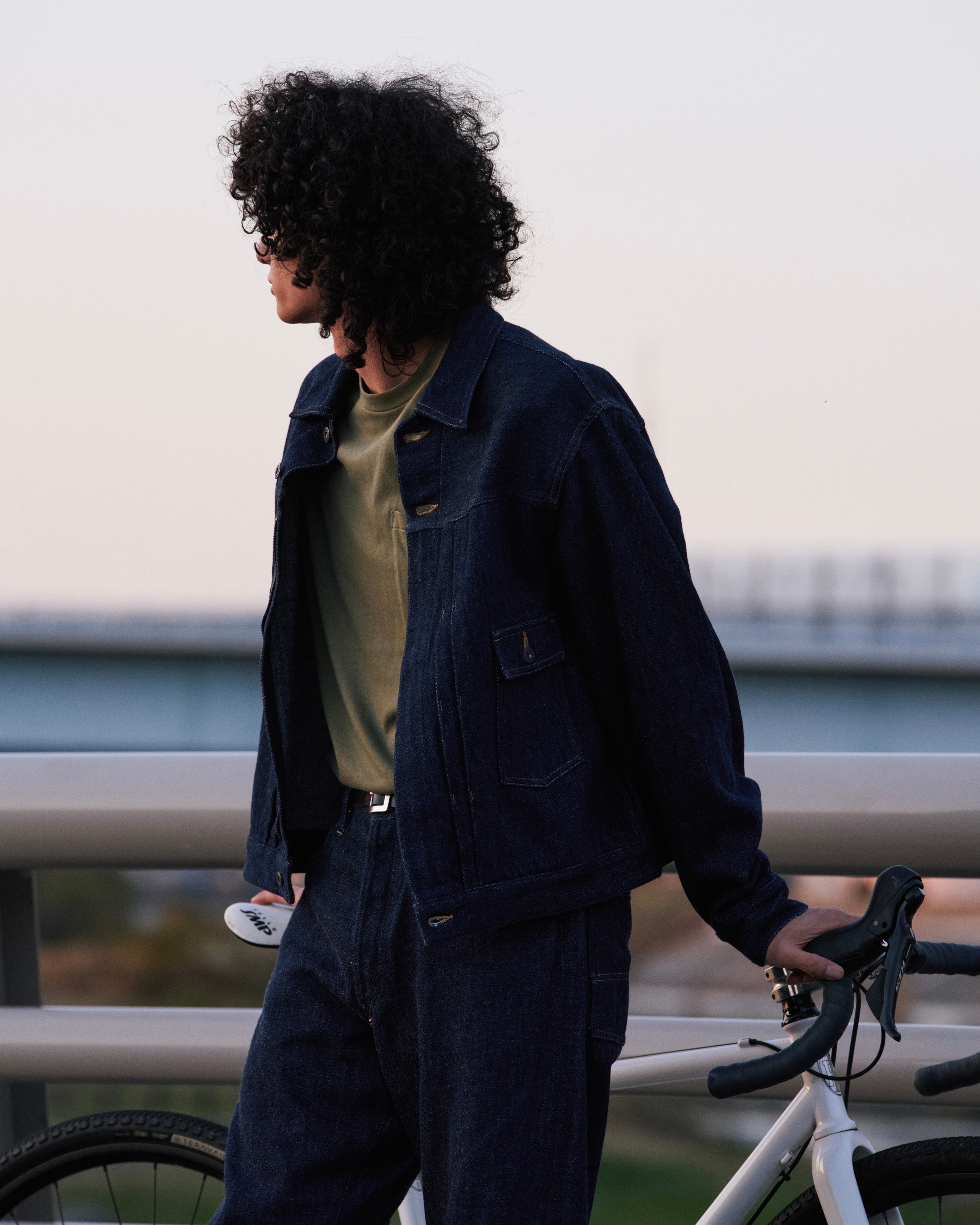LOOSELY WOVEN DENIM ZIP UP BLOUSON（ルーズリーウーヴンデニムジップアップブルゾン）｜FOUNDOUR（ファウンダ）ONLINE STORE